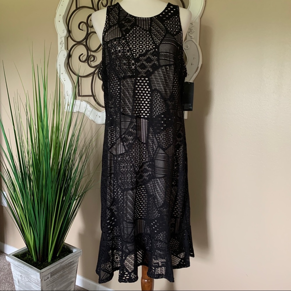 NWT ALFANI Size 1X Black Lace Dress with Ruffled Hemline